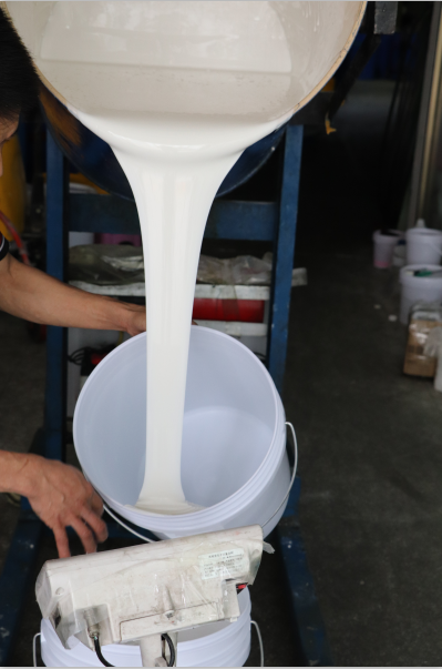 鑫淼，杜絕不固化液體硅膠出現